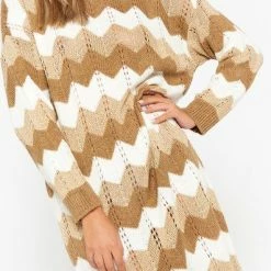 LOLALIZA Trui-jurk Met Zigzagprint - Camel - Maat XL