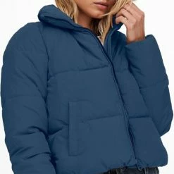 Only Jas Onldolly Short Puffer Jacket Otw No 15205371 Dark Denim Dames Maat - L 8 Only Jas Onldolly Short Puffer Jacket Otw No 15205371 Dark Denim Dames Maat - L -Dameskleding Verkoop 450x840 3