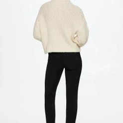 Mango Trui Trui Met Trechterhals 37008266 05 Dames Maat - M -Dameskleding Verkoop 546x840 1