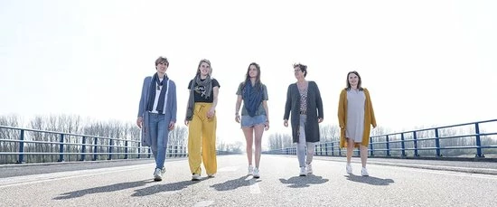 Knit Factory Luna Lang Gebreid Dames Vest - Antraciet - 40/42 5 Knit Factory Luna Lang Gebreid Dames Vest - Antraciet - 40/42 - Afbeelding 5