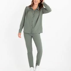 Groene Blouse Van Je M'appelle - Dames - Travelstof - Maat S - 5 Maten Beschikbaar 18 Groene Blouse Van Je M'appelle - Dames - Travelstof - Maat S - 5 Maten Beschikbaar -Dameskleding Verkoop 550x647 4