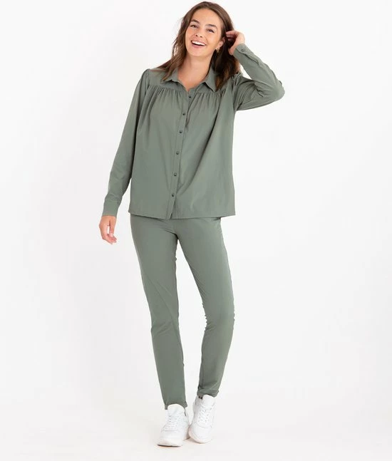 Groene Blouse Van Je M'appelle - Dames - Travelstof - Maat S - 5 Maten Beschikbaar 9 Groene Blouse Van Je M'appelle - Dames - Travelstof - Maat S - 5 Maten Beschikbaar - Afbeelding 9