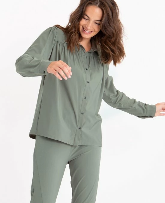 Groene Blouse Van Je M'appelle - Dames - Travelstof - Maat S - 5 Maten Beschikbaar 8 Groene Blouse Van Je M'appelle - Dames - Travelstof - Maat S - 5 Maten Beschikbaar - Afbeelding 8