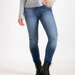 ONLY ONLBLUSH LIFE MID ANK RAW REA1303 NOOS Dames Jeans - Maat 18 ONLY ONLBLUSH LIFE MID ANK RAW REA1303 NOOS Dames Jeans - Maat -Dameskleding Verkoop 550x711 96