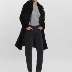 VERO MODA VMSUILYON FAUX FUR COAT BOOS Dames Jas - Maat XS 9 VERO MODA VMSUILYON FAUX FUR COAT BOOS Dames Jas - Maat XS -Dameskleding Verkoop 550x715 23