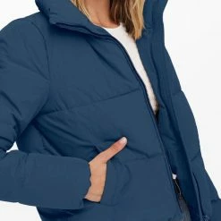 Only Jas Onldolly Short Puffer Jacket Otw No 15205371 Dark Denim Dames Maat - L 7 Only Jas Onldolly Short Puffer Jacket Otw No 15205371 Dark Denim Dames Maat - L -Dameskleding Verkoop 550x733 389