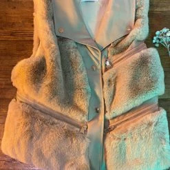 Merkloos Gilet - Bodywarmer - Geen Kraag - Vest - Beige - Maat S/M -Dameskleding Verkoop 550x733 574