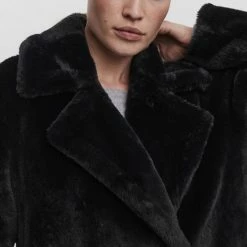 VERO MODA VMSUILYON FAUX FUR COAT BOOS Dames Jas - Maat XS 10 VERO MODA VMSUILYON FAUX FUR COAT BOOS Dames Jas - Maat XS -Dameskleding Verkoop 550x733 600