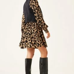 GARCIA Dames Jack Zwart - Maat M 10 GARCIA Dames Jack Zwart - Maat M -Dameskleding Verkoop 550x793 21