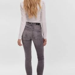 VERO MODA VMPEACH MR SKINNY ANK CUT RI2100 NOOS Dames Jeans - Maat S X L30 14 VERO MODA VMPEACH MR SKINNY ANK CUT RI2100 NOOS Dames Jeans - Maat S X L30 -Dameskleding Verkoop 550x819