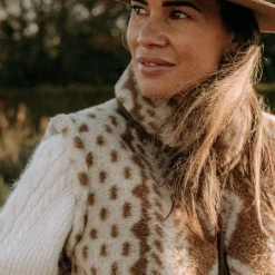 Alwero Dames Gilet "Gerda Aran 100% Wol " Bruin - Maat M 9 Alwero Dames Gilet "Gerda Aran 100% Wol " Bruin - Maat M -Dameskleding Verkoop 550x823 1