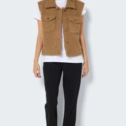 NOISY MAY NMHINNY S/L BOUCLE VEST Dames Gilet - Maat XL -Dameskleding Verkoop 550x823 23