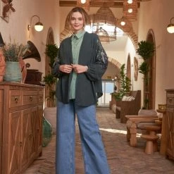 Merkloos Shiva Mode Blouse Dames Kimono Pauw Geborduurde -Dameskleding Verkoop 550x823 4