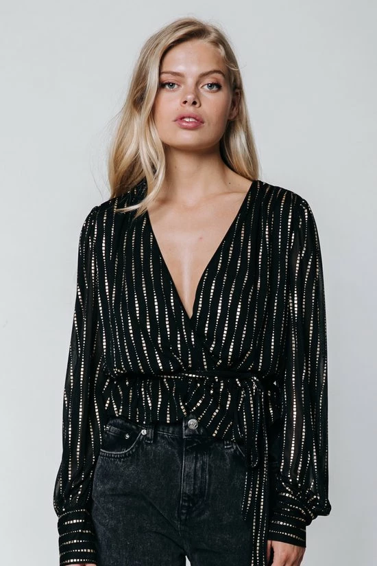 Colourful Rebel Safi Blouse Zwart Dames - Basic Fit - Polyester - S 1 Colourful Rebel Safi Blouse Zwart Dames - Basic Fit - Polyester - S