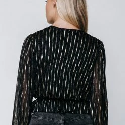 Colourful Rebel Safi Blouse Zwart Dames - Basic Fit - Polyester - S 9 Colourful Rebel Safi Blouse Zwart Dames - Basic Fit - Polyester - S -Dameskleding Verkoop 550x824 57