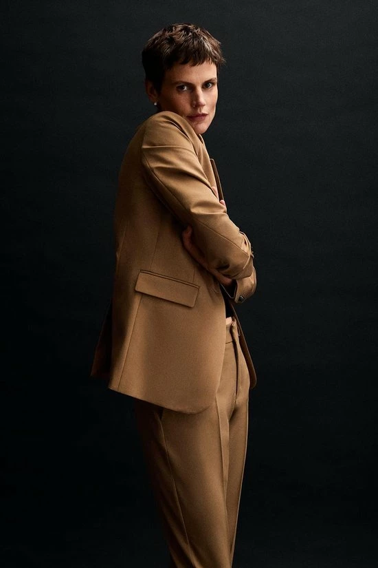 Mango Blazer Getailleerd Colbert 37025131 09 Dames Maat - 46 4 Mango Blazer Getailleerd Colbert 37025131 09 Dames Maat - 46 - Afbeelding 4