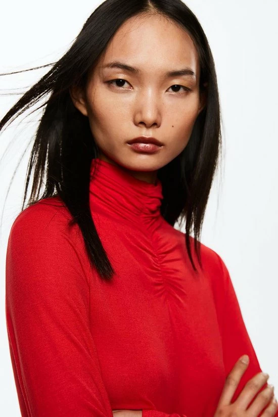 Mango T-shirt T Shirt Met Gesmokt Detail 37003851 70 Dames Maat - XXL 4 Mango T-shirt T Shirt Met Gesmokt Detail 37003851 70 Dames Maat - XXL - Afbeelding 4