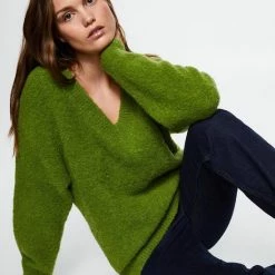 Mango Trui V Halstrui Van Krulwol 37007745 48 Dames Maat - M -Dameskleding Verkoop 550x825 285