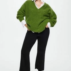 Mango Trui V Halstrui Van Krulwol 37007745 48 Dames Maat - M -Dameskleding Verkoop 550x825 286