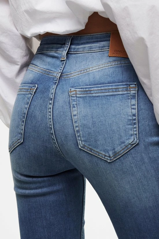 ONLY ONLBLUSH LIFE MID FLARED BB REA1319 NOOS Dames Jeans - Maat XS X L34 6 ONLY ONLBLUSH LIFE MID FLARED BB REA1319 NOOS Dames Jeans - Maat XS X L34 - Afbeelding 6