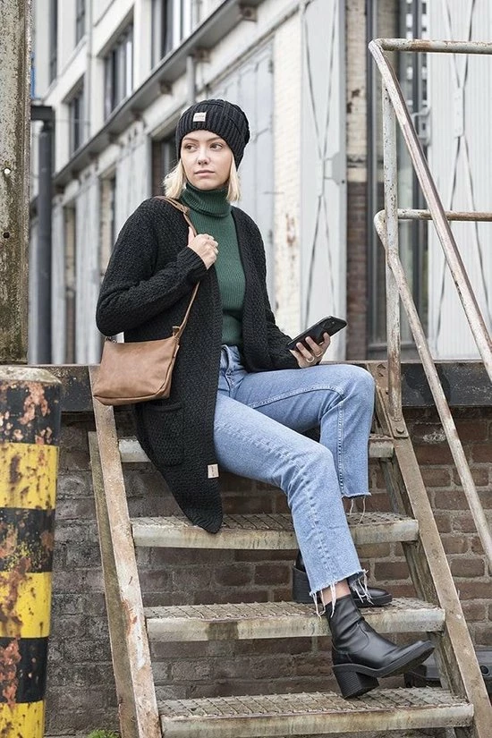 Knit Factory Luna Gebreid Dames Vest - Zwart - 40/42 - Met Steekzakken 4 Knit Factory Luna Gebreid Dames Vest - Zwart - 40/42 - Met Steekzakken - Afbeelding 4